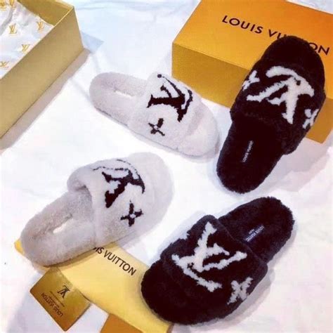 louis vuitton women's house slippers